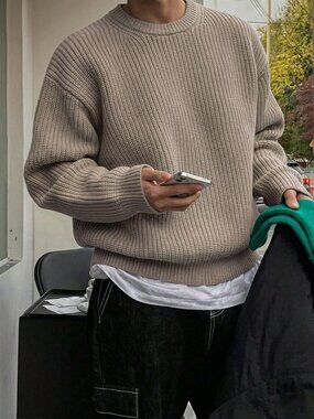 Khaki Casual Men's Loose Fit Plain Round-Neck Long-Sweater
